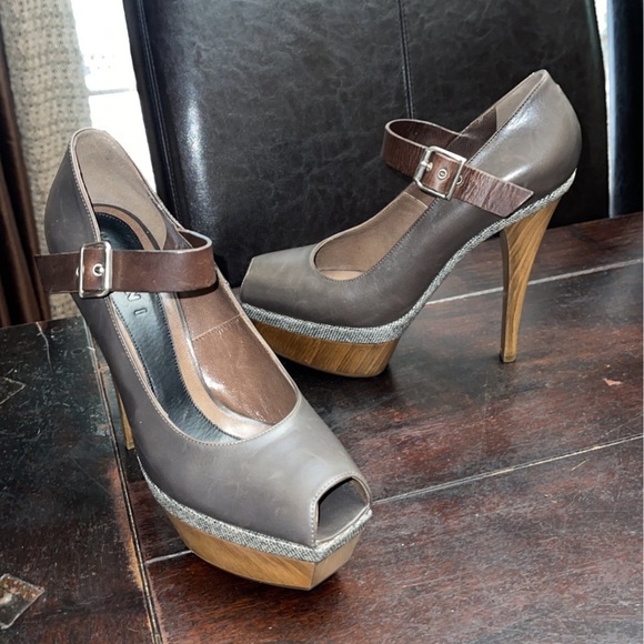 Marni Leather block Peep toe heels - Picture 3 of 4